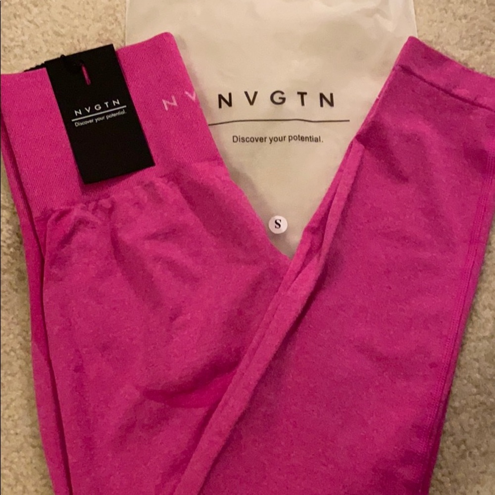 NWT NVGTN Maui leggings